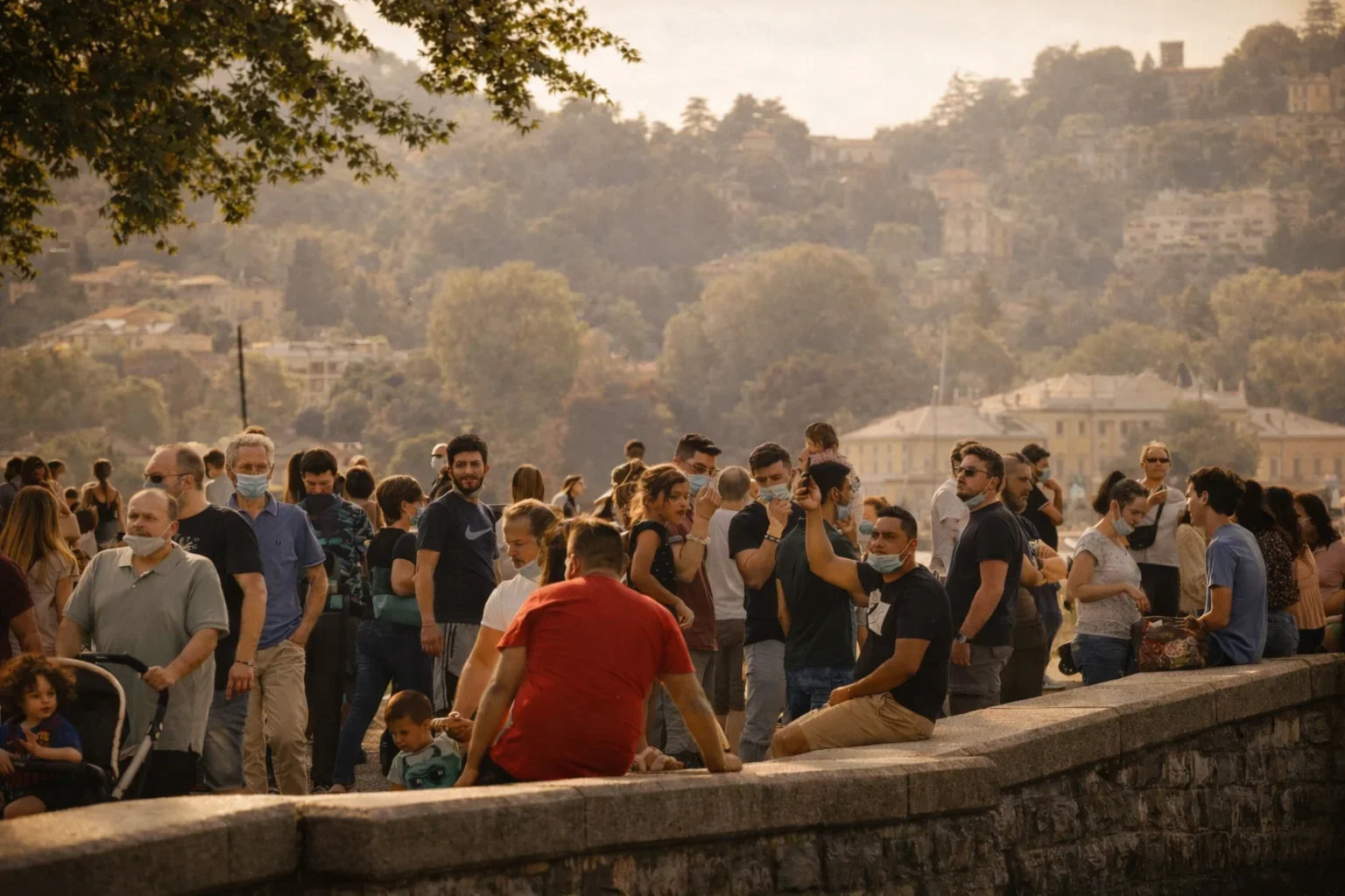 Lake Como in Summer: Crowds, Transport Limits, and How to Plan Around Them